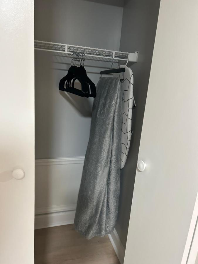 Comfy Lower Lvl Apt With Jetted Tub Near Uptown And Unc Σάρλοτ Εξωτερικό φωτογραφία