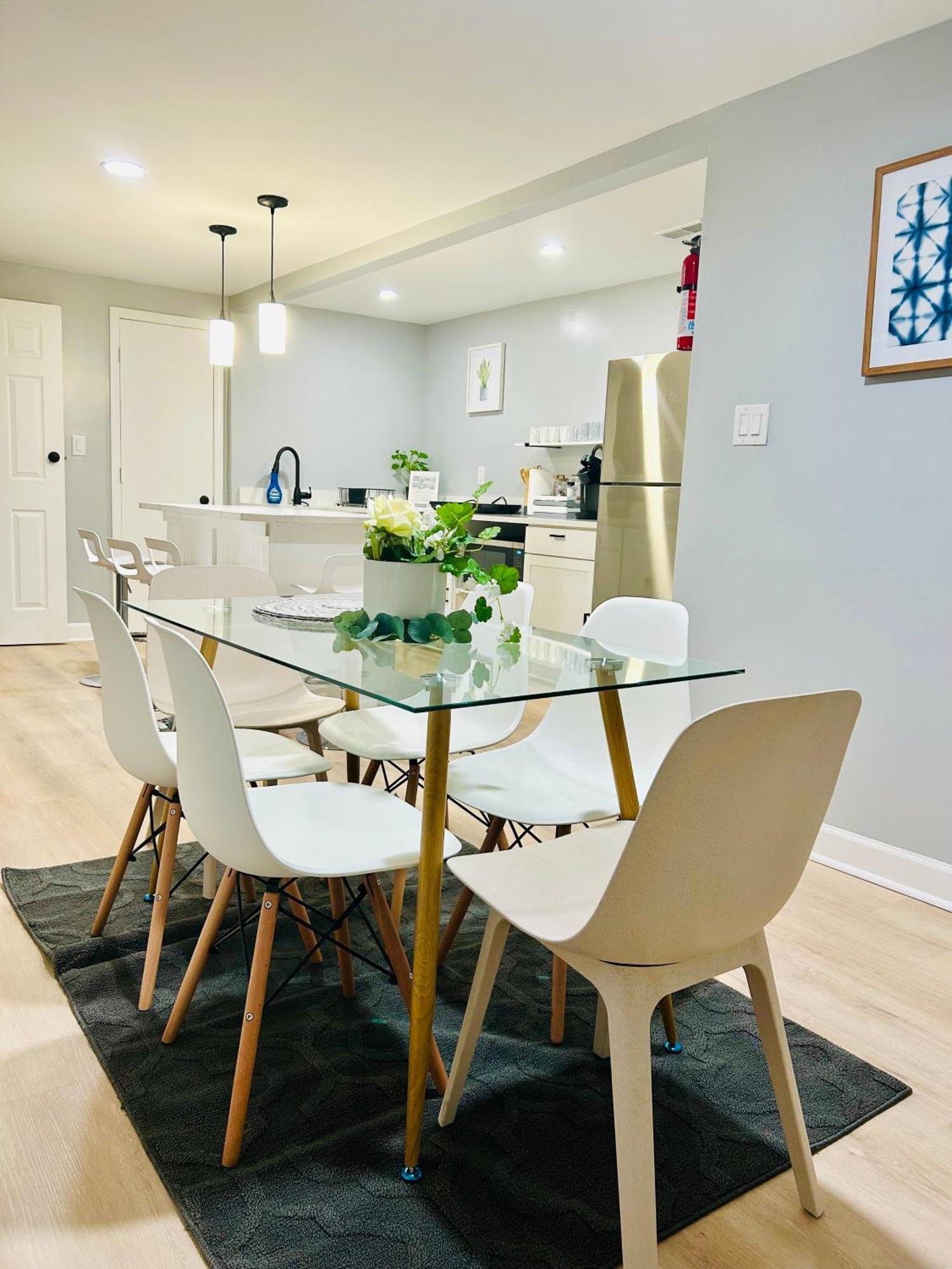 Comfy Lower Lvl Apt With Jetted Tub Near Uptown And Unc Σάρλοτ Εξωτερικό φωτογραφία